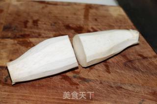 杭椒小炒手撕杏鲍菇的做法步骤：1