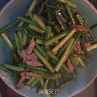 蒜苗炒肉丝的做法
