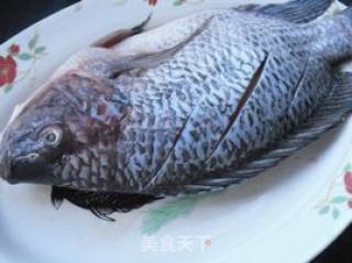 清炖海鲫鱼的做法步骤：2