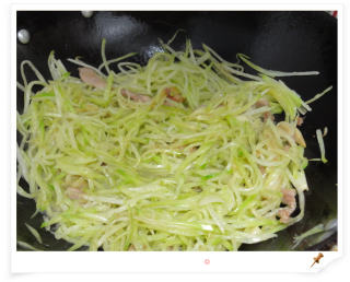 萝卜丝炒肉的做法步骤：4