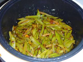 【换个花样吃米饭】---玉米豆角焖饭的做法步骤：10