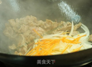 生炒三鲜乌冬的做法步骤：4