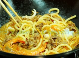 生炒三鲜乌冬的做法步骤：12