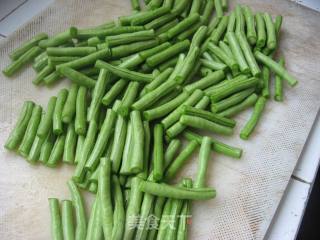 雪菜豇豆的做法步骤：1