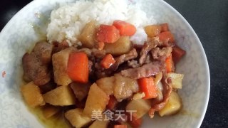 咖喱炖五花肉的做法