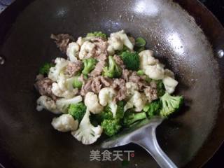 清淡荤菜-------------------双花牛肉的做法步骤：9