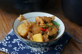 【义乌】香菇土豆焖鸡的做法