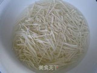 酸辣芥菜丝咸菜的做法步骤：2