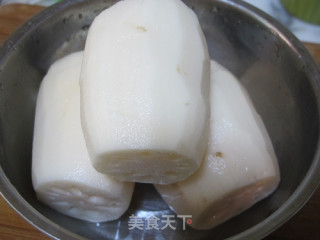 泡椒藕丁的做法步骤：1