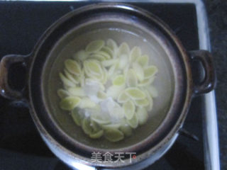 银杏鸡蛋糖水的做法步骤：2