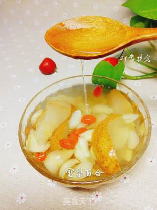 雪梨炖百合的做法