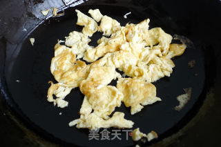 丝瓜炒鸡蛋的做法步骤：2