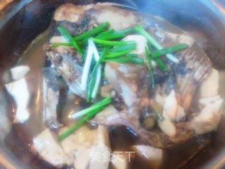 鱼头烧豆腐的做法步骤：11