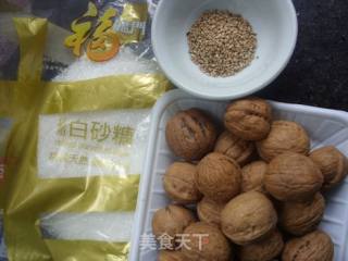 免炸微波版---------------琥珀核桃仁的做法步骤：1