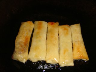豆沙春卷的做法步骤：6