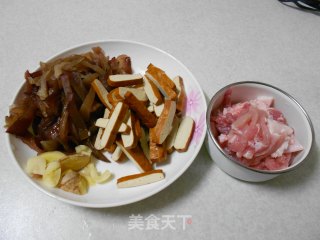 不正宗客家小炒的做法步骤：1
