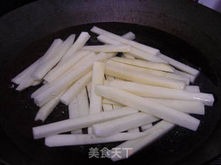 KFC经典之-----薯条的做法步骤：3