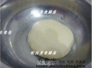 【营养早餐】换个方法吃馄饨---番茄猪肉馄饨的做法步骤：2