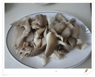 什锦炒蘑菇的做法步骤：1