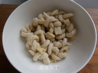 改良版腌笃鲜的做法步骤：2