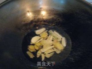 炒鱼饼的做法步骤：3