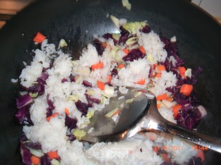 奶香虾仁炒饭的做法步骤：9