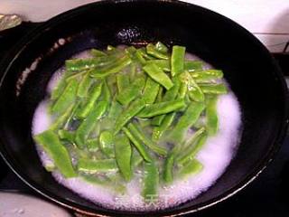 【原汁原味】酱汁扁豆的做法步骤：5