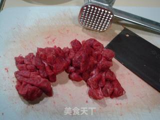 烤牛肉匹萨的做法步骤：2
