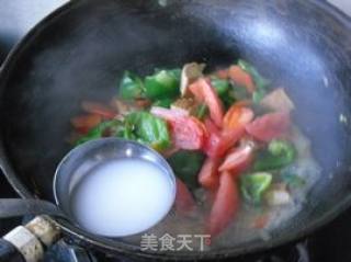 家常小炒---【番茄青椒片】的做法步骤：9