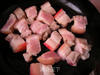 外焦里嫩-不油腻的——红烧肉的做法步骤：3