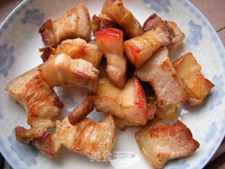 外焦里嫩-不油腻的——红烧肉的做法步骤：5