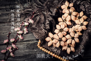 【桃花酥】烤箱里绽放的花朵~的做法