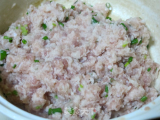 莲藕肉丸的做法步骤：3