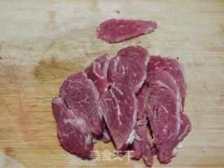 锅包肉的做法步骤：1