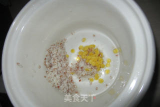 红米粥的做法步骤：2