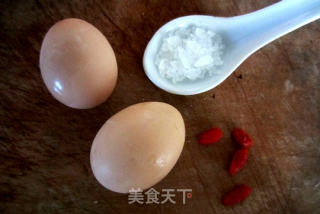 冰糖鸡蛋的做法步骤：1