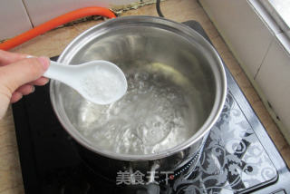 冰糖鸡蛋的做法步骤：3