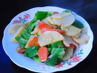 家常菜---【青椒胡萝卜土豆片】的做法步骤：12