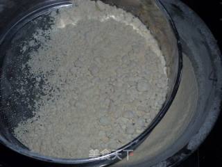 下午茶轻松做：芝麻黄油酥的做法步骤：2