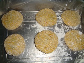 红薯豆沙饼的做法步骤：9