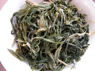 山间野味——肉片柳蒿芽的做法步骤：2