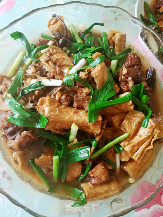豆筋棍烧背脊骨的做法