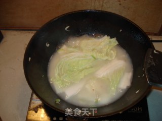 土豆白菜粉丝汤的做法步骤：6