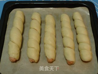 香肠面包卷的做法步骤：7