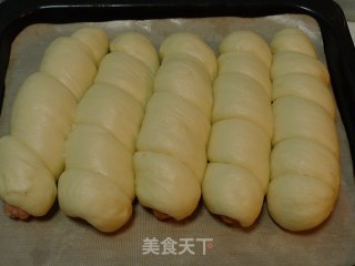 香肠面包卷的做法步骤：8