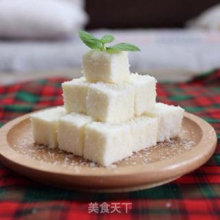 椰丝牛奶小方的做法