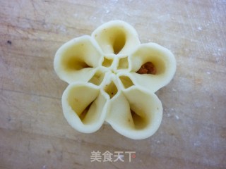 牡丹蒸饺的做法步骤：4