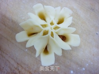 牡丹蒸饺的做法步骤：5
