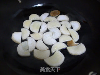 杏鲍菇烧二茄的做法步骤：7