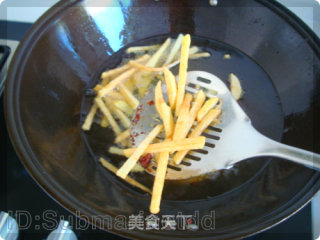 成功炮制-干煸土豆丝的做法步骤：4